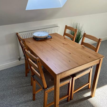 Swanage Holiday Penthouse Apartment, Moments From Beach And Town, On Site Parking, Fast Wifi, Sleeps Up To 6, Rated Exceptional מראה חיצוני תמונה
